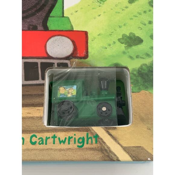 Usborne Farmyard Tales Wind Up Train Book Model Train 3 Tracks PaperPie Flaws - Picture 5 of 12